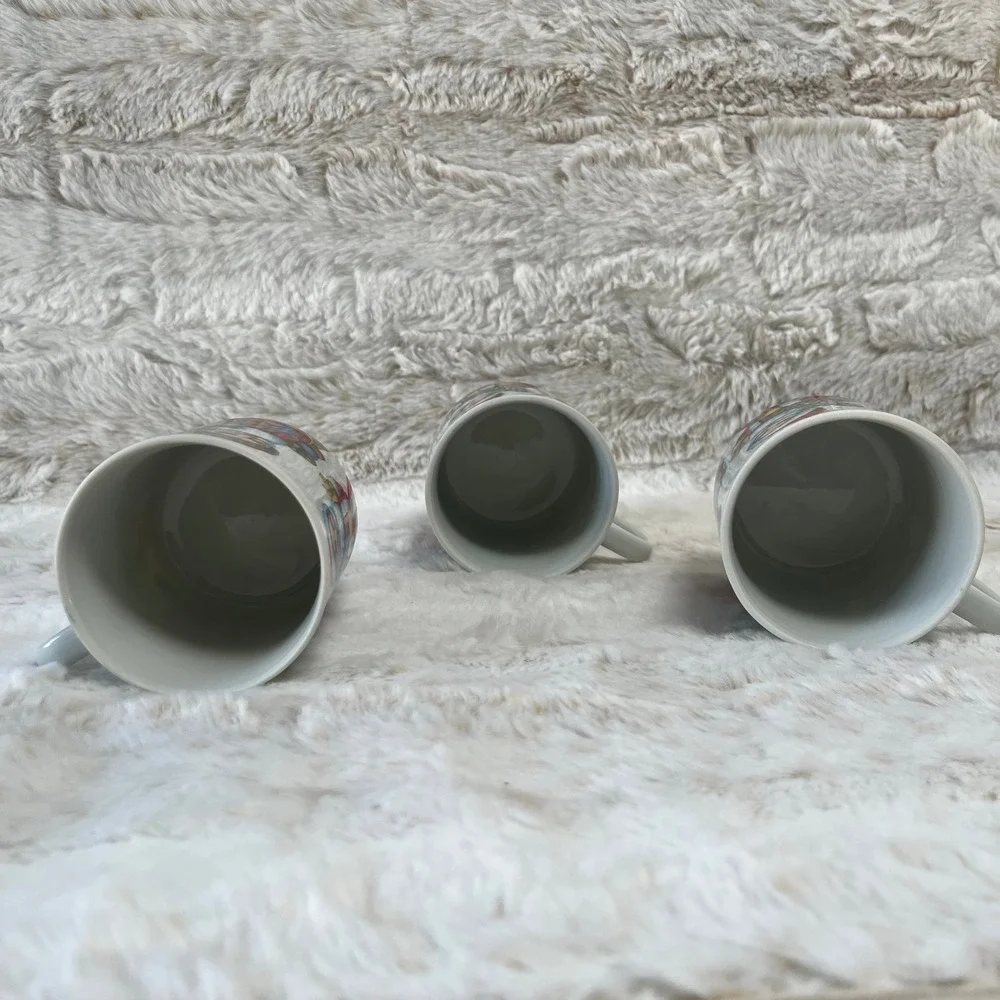 Vintage 1982 A Company Of Friends Christmas Santa Coffee Tea Cup Set of (3) Gift